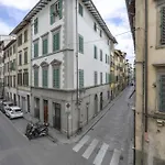 Charming Apartment In The Heart Of Florence
